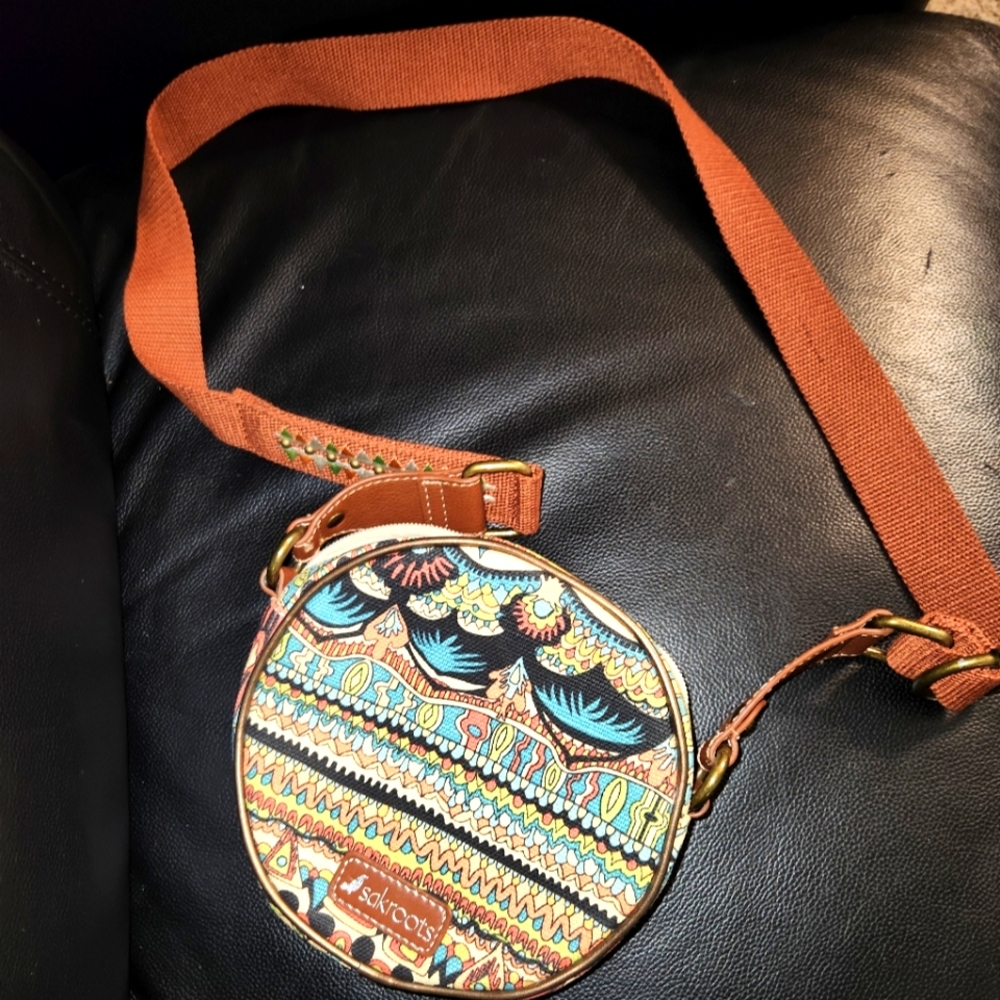 Sakroots circle round crossbody handbag multi color